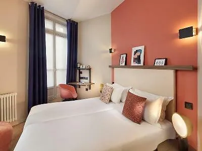 فندق Du Savoir 3*