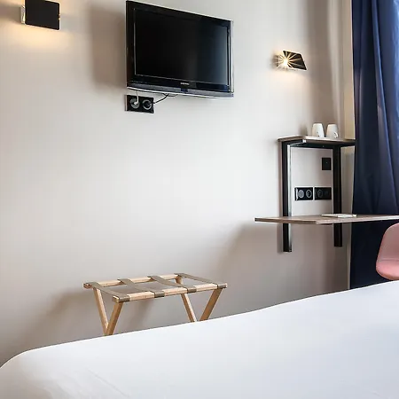 Du Savoir Hotel 3*
