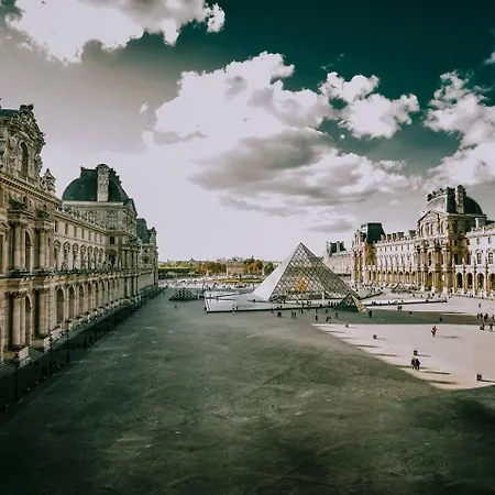Du Savoir Hotel Paris