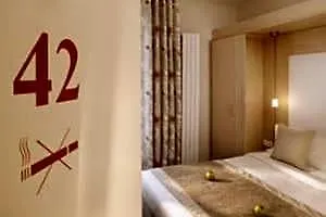 Hotell Du Savoir Paris
