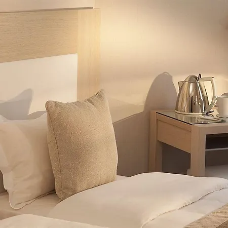 Du Savoir Hotel