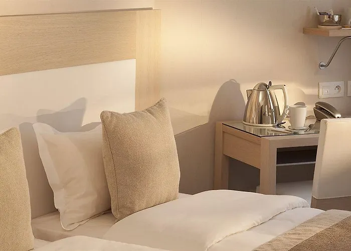 Du Savoir Hotel