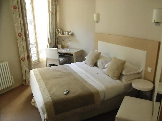 Du Savoir Hotel 3*